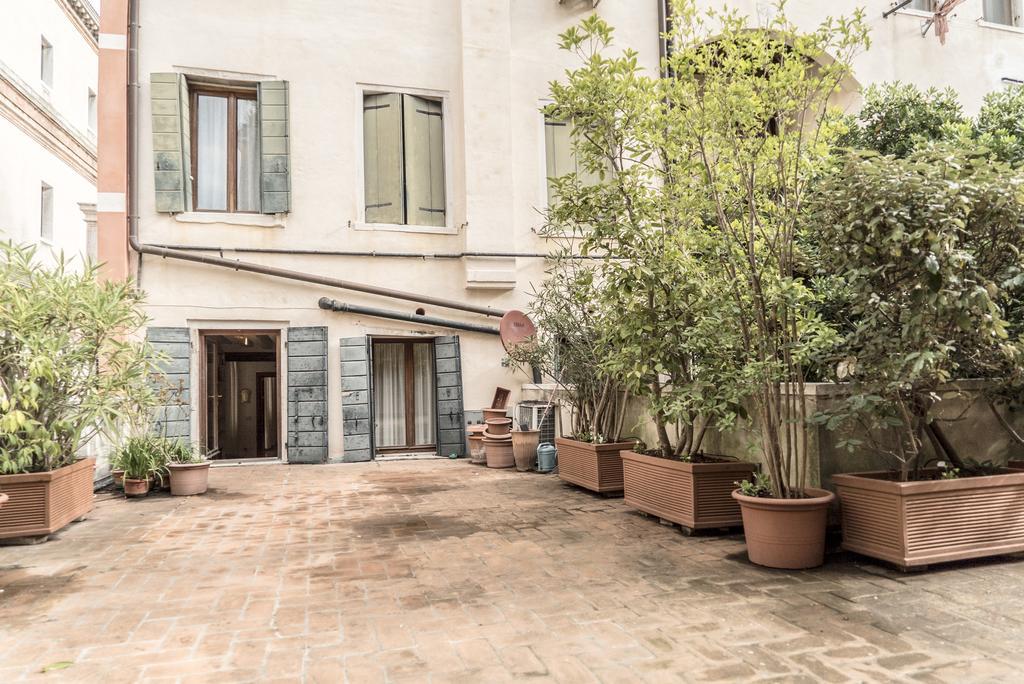 Accademia Terrazza Apartamento Veneza Exterior foto