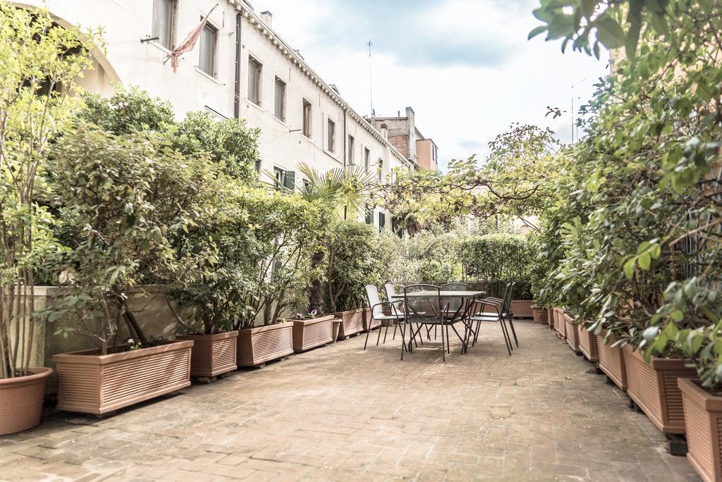 Accademia Terrazza Apartamento Veneza Exterior foto
